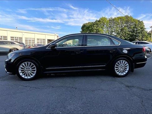 Used 2016 Volkswagen Passat 1.8T SE FWD image 3