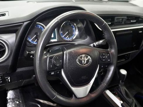 Used 2017 Toyota Corolla SE w/ Body Protection Package image 11