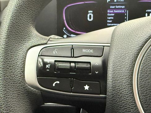 Used 2024 Kia Sportage LX image 19