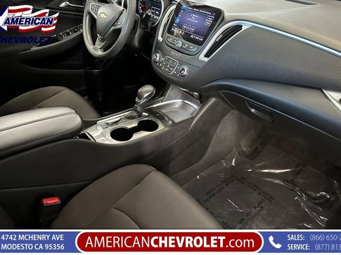 Used 2023 Chevrolet Malibu LT FWD image 21