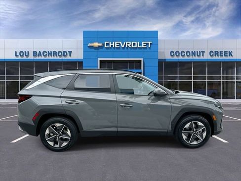 Used 2025 Hyundai Tucson SEL FWD image 9