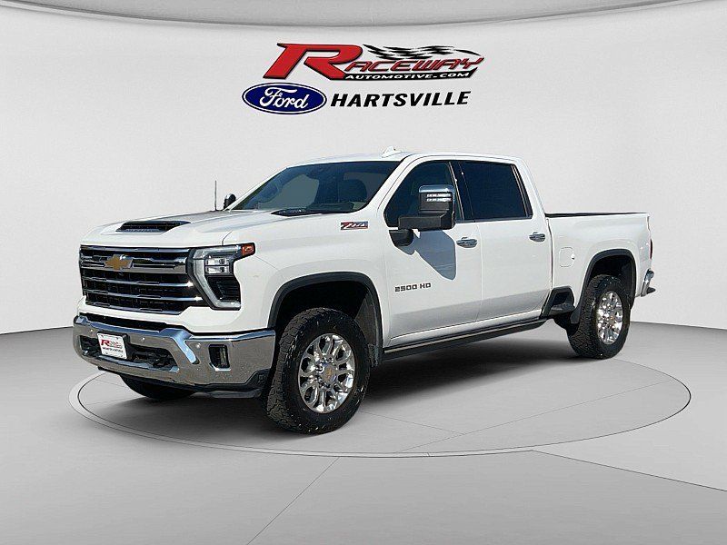 Used 2024 Chevrolet Silverado 2500 LTZ w/ LTZ Plus Package AWD/4WD image 1