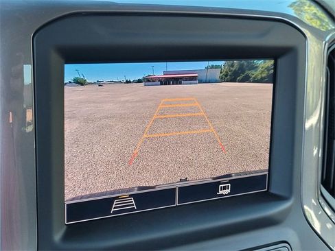 Used 2024 Chevrolet Silverado 2500 W/T image 17