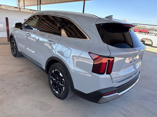 Used 2024 Kia Sorento S w/ Panoramic Sunroof Package FWD image 6