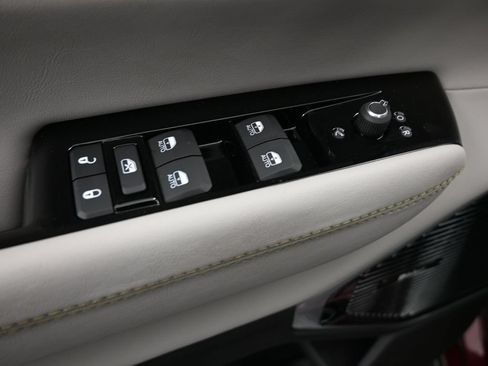 New 2026 Jeep Grand Wagoneer Limited AWD/4WD image 13