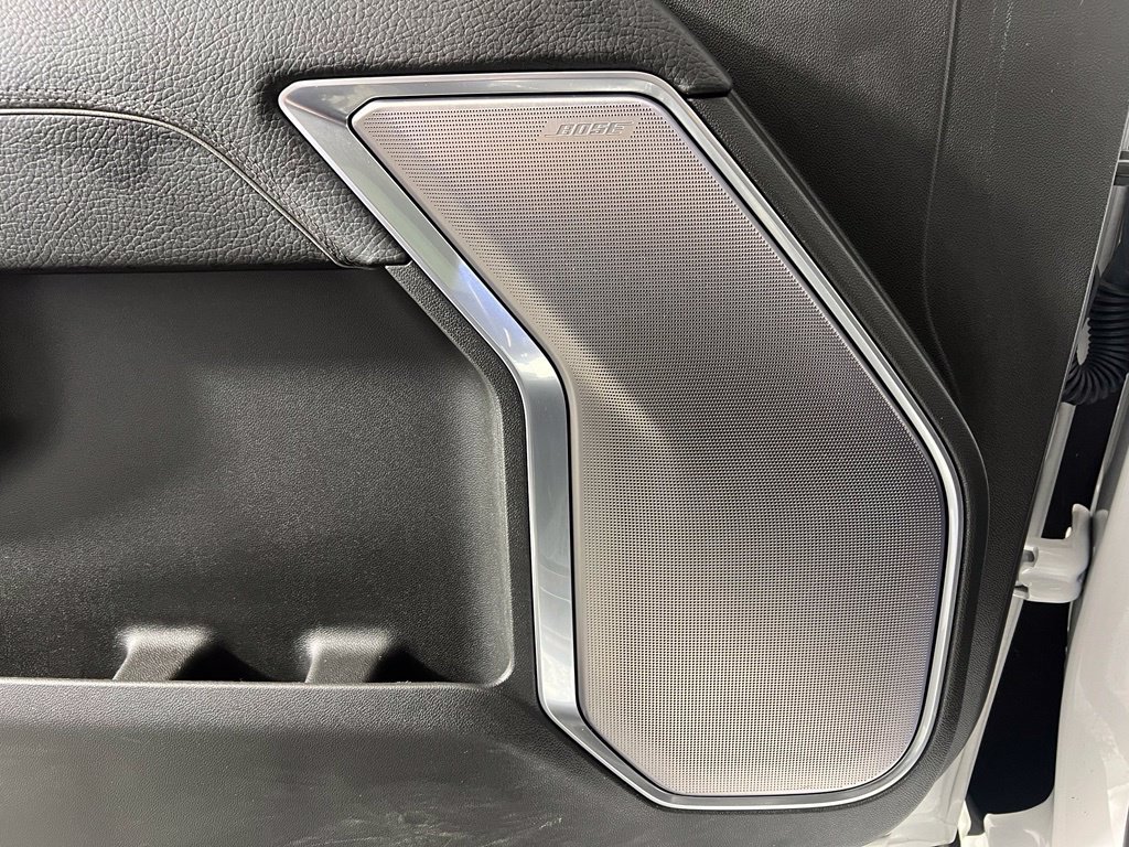 Used 2025 GMC Sierra 1500 Denali w/ Technology Package AWD/4WD image 18