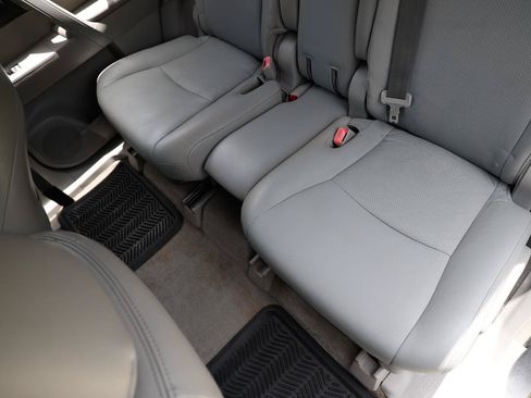 Used 2008 Toyota Highlander 2WD image 10