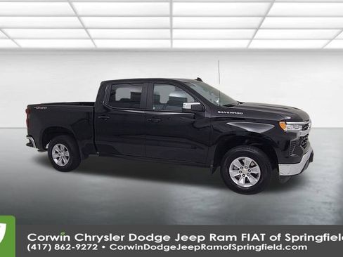 Used 2025 Chevrolet Silverado 1500 LT image 2