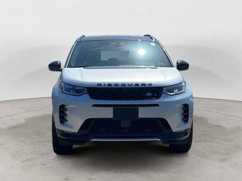 New 2025 Land Rover Discovery Sport Dynamic SE image 8