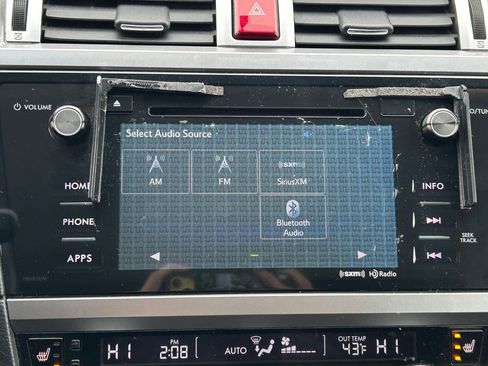 Used 2016 Subaru Outback 2.5i Premium image 19