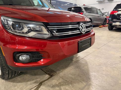 Used 2013 Volkswagen Tiguan SEL image 2