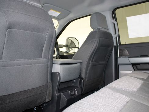 New 2026 Ford F250 XLT image 30