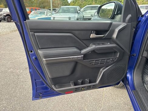 Used 2025 Toyota Tacoma TRD Sport image 23