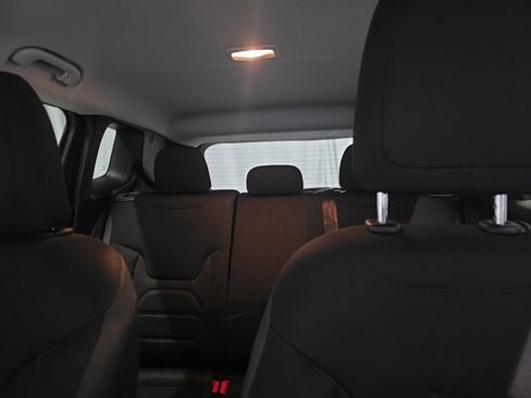 Used 2017 Jeep Renegade Altitude image 17