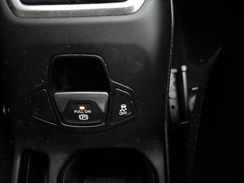 Used 2021 Jeep Renegade Sport image 31