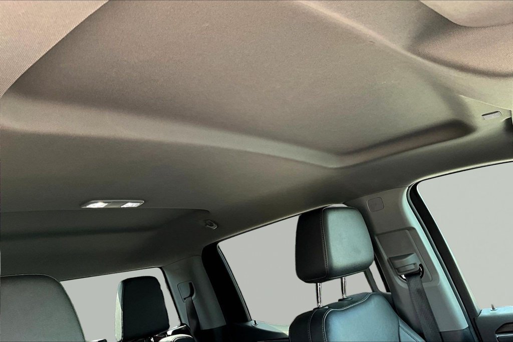 Used 2025 GMC Sierra 1500 SLT AWD/4WD image 30