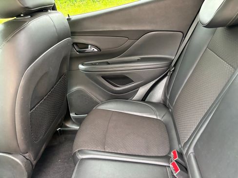 Used 2019 Buick Encore Sport Touring w/ Safety Package FWD image 38