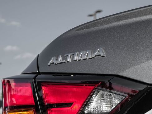 Used 2021 Nissan Altima 2.5 SV w/ SV Premium Package image 54