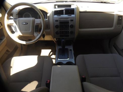 Used 2009 Ford Escape XLT FWD image 15