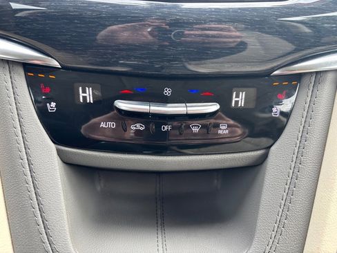 Used 2024 Cadillac XT6 Premium Luxury w/ LPO, Floor Liner Package image 29