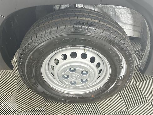 New 2025 RAM ProMaster 2500 w/ Premium Convenience Group image 17