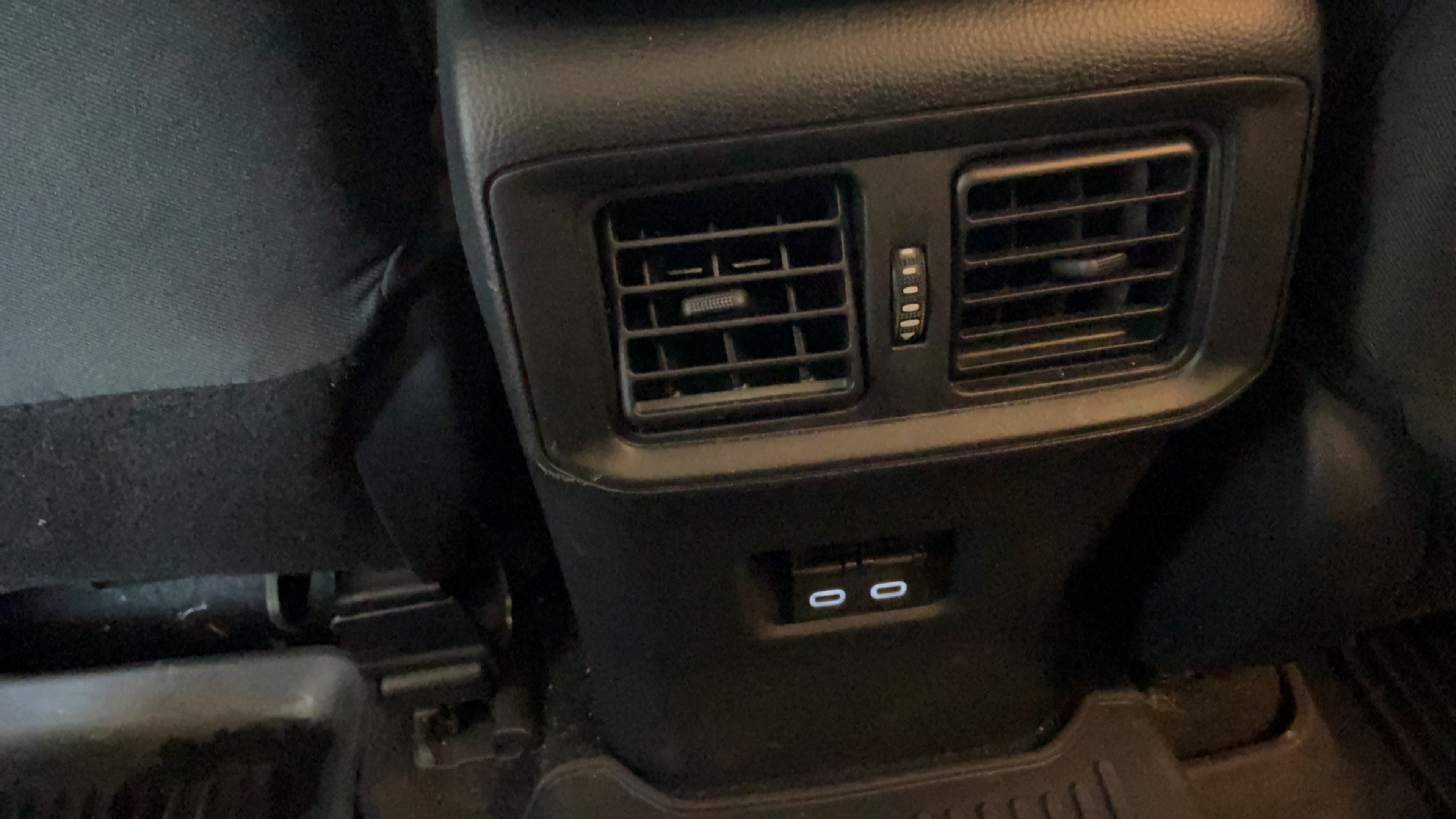 Certified 2024 Toyota RAV4 XLE FWD image 26