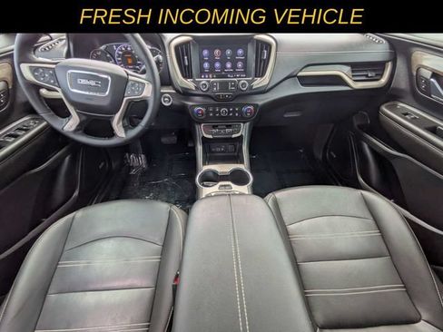 Used 2023 GMC Terrain Denali w/ Denali Premium Package AWD/4WD image 13