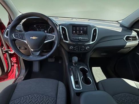 Used 2024 Chevrolet Equinox LT image 15
