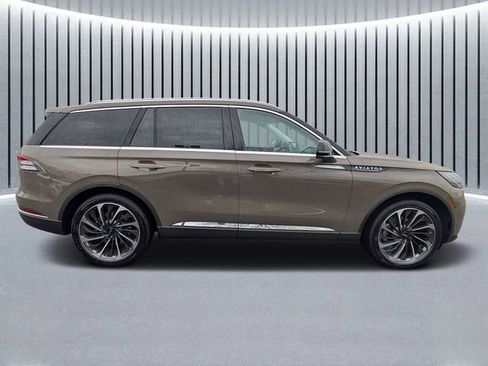 New 2026 Lincoln Aviator Reserve w/ Illumination Package image 2
