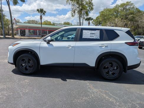 New 2026 Nissan Rogue SV FWD image 7