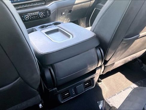 Used 2025 Chevrolet Silverado 2500 LT w/ Z71 Chrome Sport Edition AWD/4WD image 32
