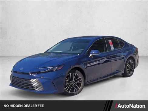 Used 2026 Toyota Camry XLE FWD image 1