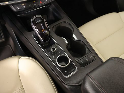 Used 2023 Cadillac XT4 Sport FWD image 8