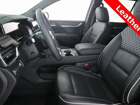 Used 2025 GMC Acadia Denali w/ LPO, Floor Liner Package image 16