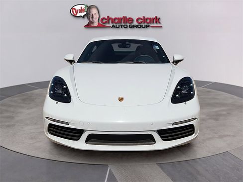 Used 2021 Porsche 718 Cayman Base image 9