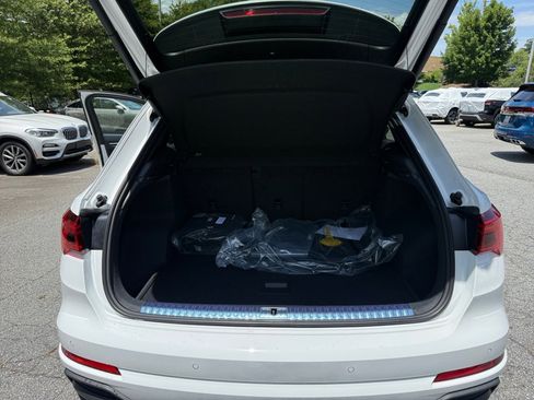 New 2025 Audi Q3 2.0T Premium image 15