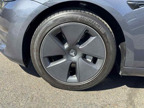 Used 2023 Tesla Model 3 Standard Range RWD image 6