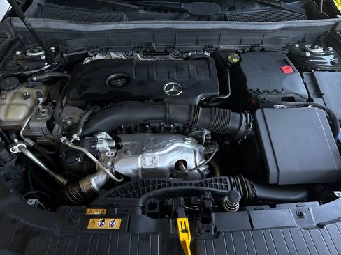 Used 2022 Mercedes-Benz GLB 250 image 28