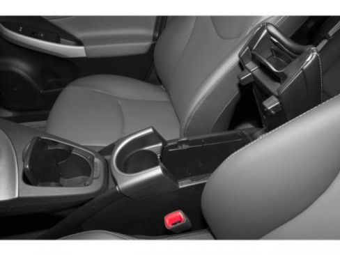 Used 2015 Toyota Prius Five image 17