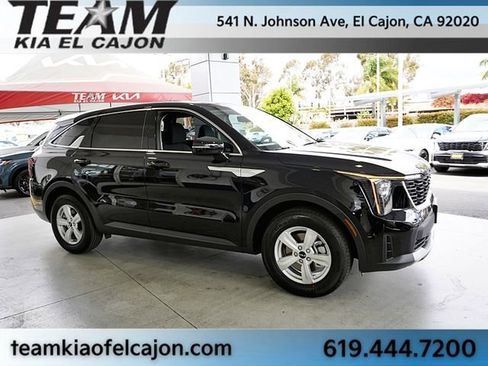 New 2026 Kia Sorento LX FWD image 10