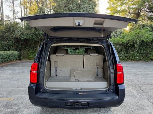 Used 2019 Chevrolet Tahoe LS w/ Enhanced Driver Alert Package image 9