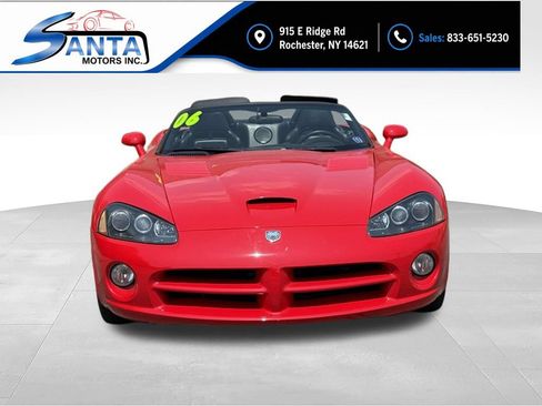 Used 2006 Dodge Viper SRT-10 RWD image 2