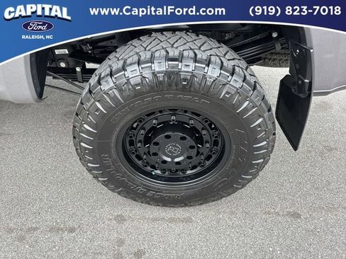 Used 2022 Ford F350 Lariat image 13