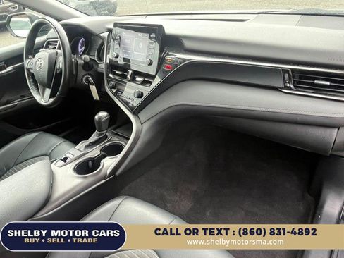 Used 2021 Toyota Camry SE image 19