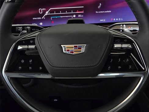 New 2026 Cadillac Escalade ESV Platinum Sport w/ LPO, Floor Liner Package AWD/4WD image 17