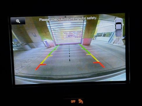 Used 2015 Ford F150 Platinum w/ Max Trailer Tow Package image 23