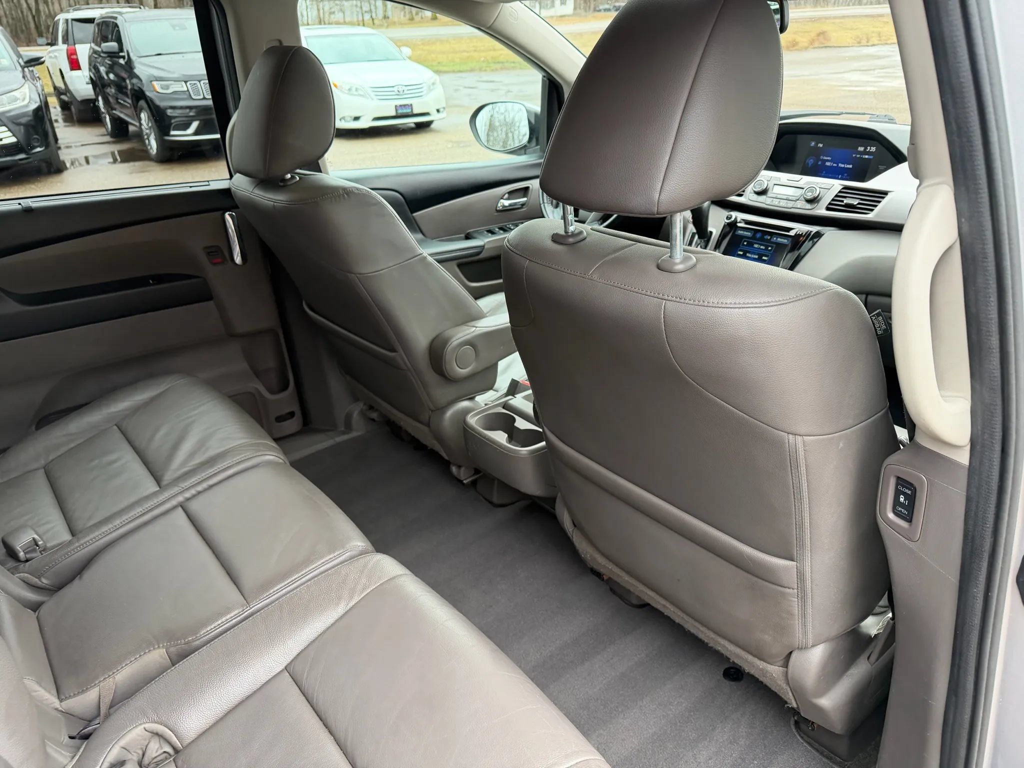 Used 2016 Honda Odyssey EX-L image 41