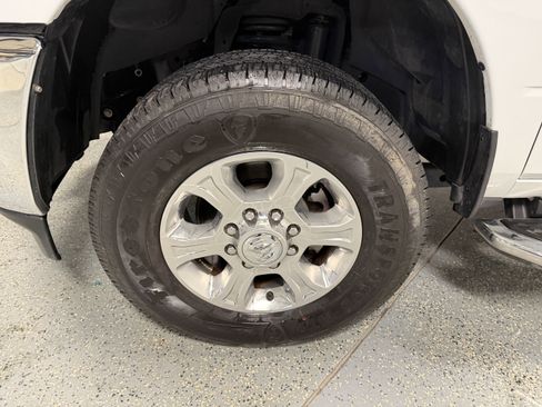 Used 2024 RAM 2500 Big Horn w/ Bed Utility Group image 32