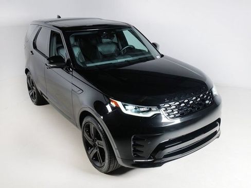Certified 2025 Land Rover Discovery Dynamic SE AWD/4WD image 29
