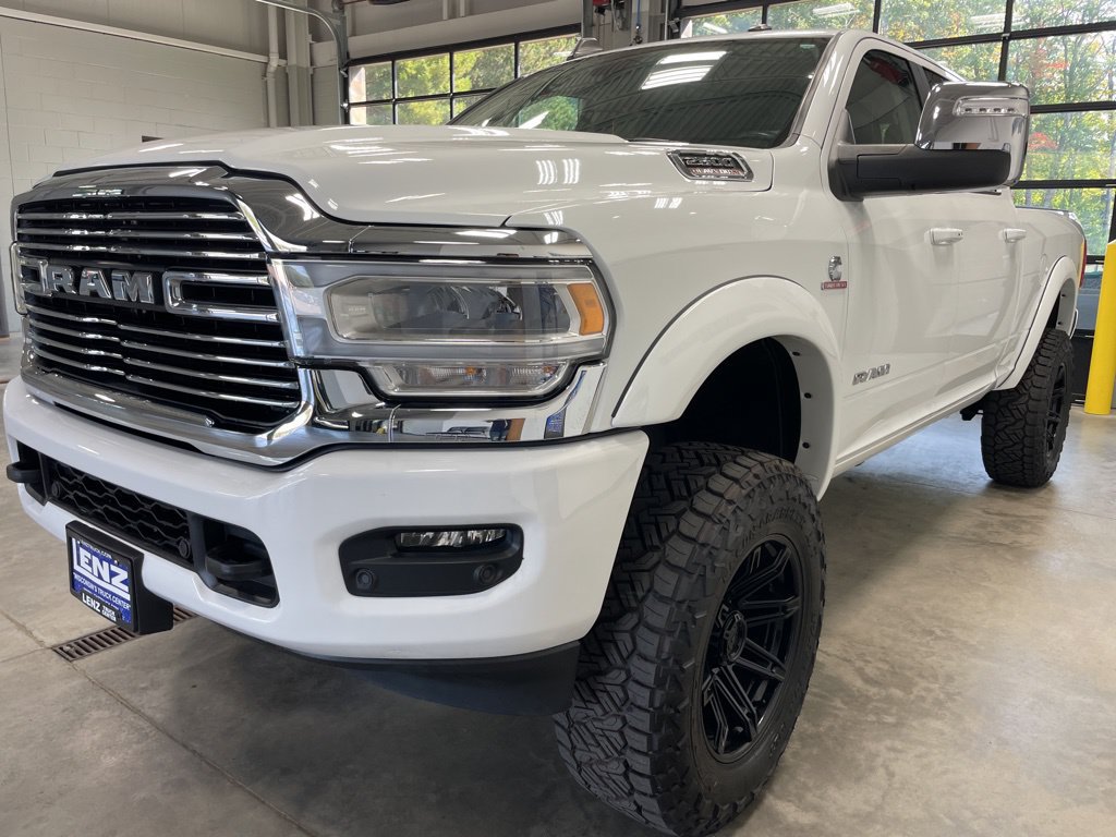 Used 2024 RAM 2500 Laramie AWD/4WD image 5